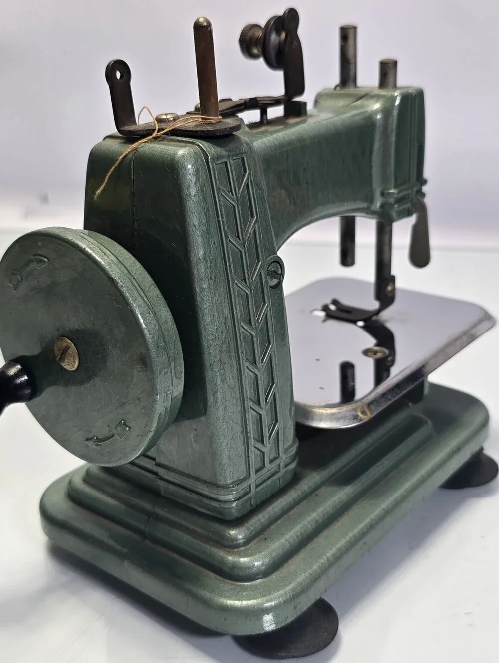 Vintage Betsy Ross Miniature Metal Sewing Machine As Is